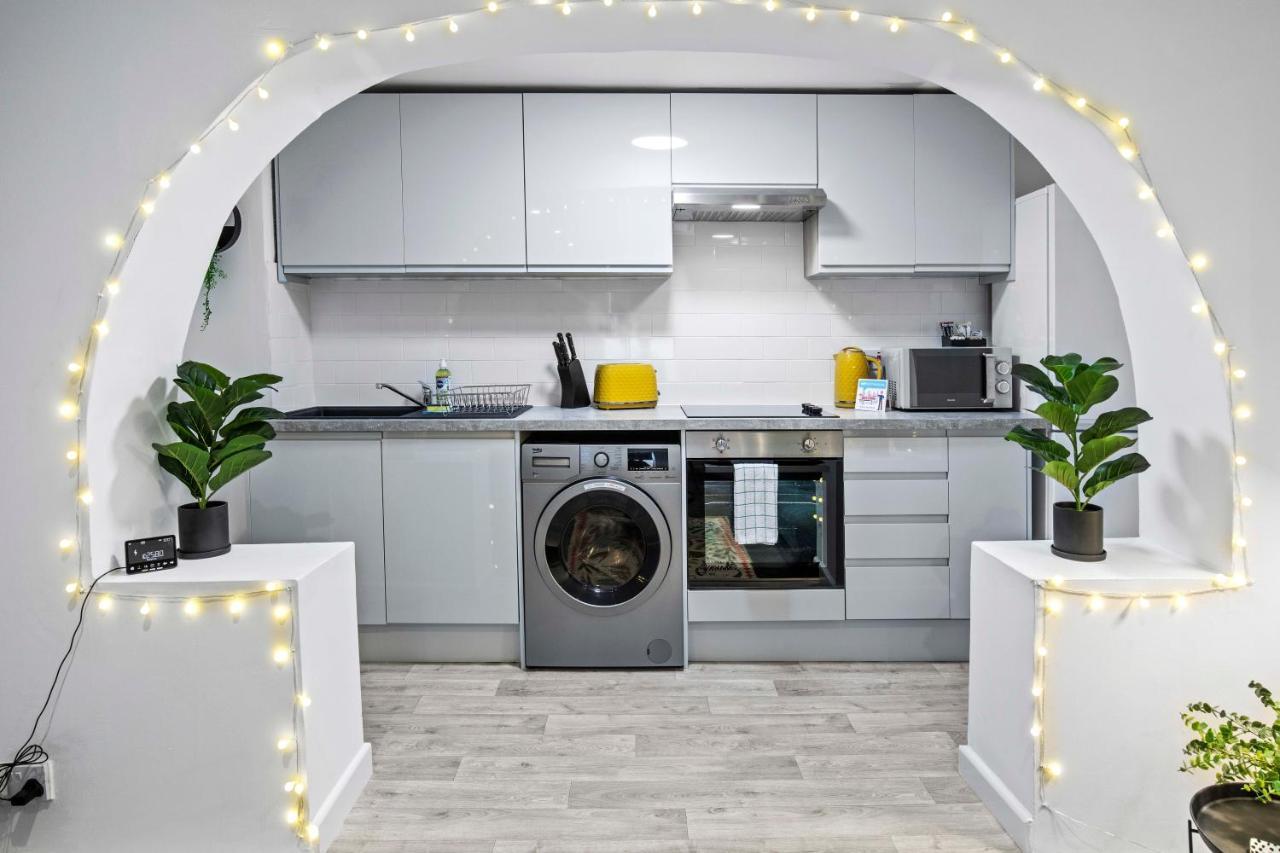 Queens Apartment - By My Getaways - Free Parking For One Car Brighton Dış mekan fotoğraf
